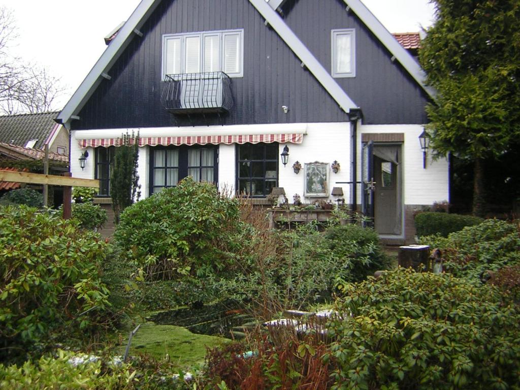 Prive tuinhuis B&B Elly room 1